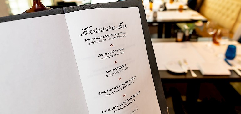 Abwechslungsreiche Speisenkarte mit Fisch-, Fleisch- und Veggie-Gerichten im Restaurant Gabriel's Münster