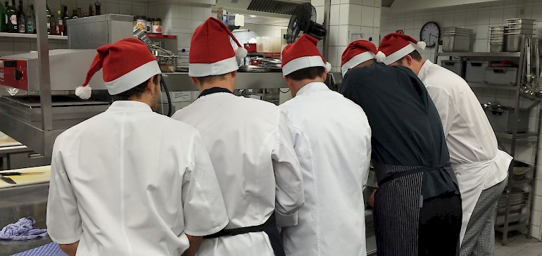 An Weihnachten servieren wir im Restaurant Gabriel's Münster Festtagsmenüs und eine kleine á la Carte Auswahl