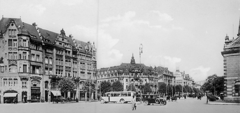 Der frühere Bahnhofsplatz Münster mit dem Hotel Kaiserhof im Hintergrund