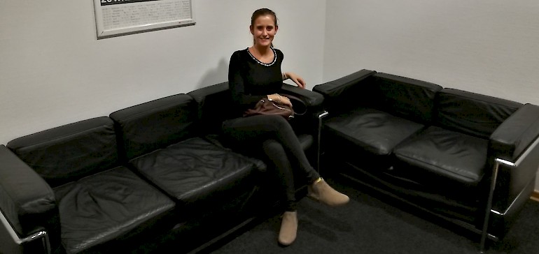 Die Künstler-Garderobe mit Backstagebereich ist nicht sehr beeindruckend